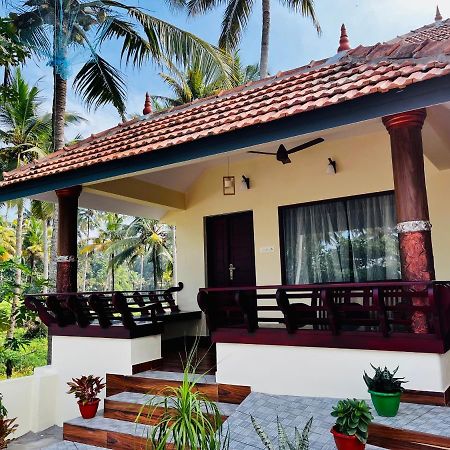 Maadathil Cottages Varkala Zewnętrze zdjęcie